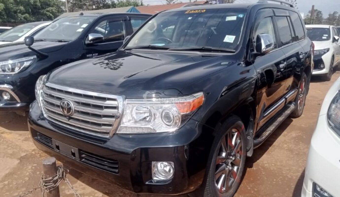 Toyota Landcruiser V8