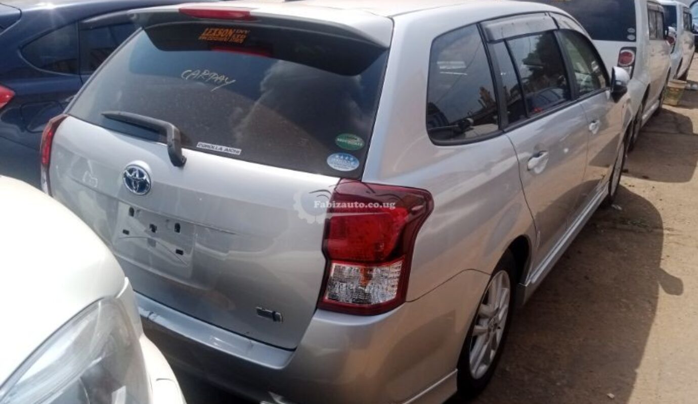 Toyota Fielder Hybrid