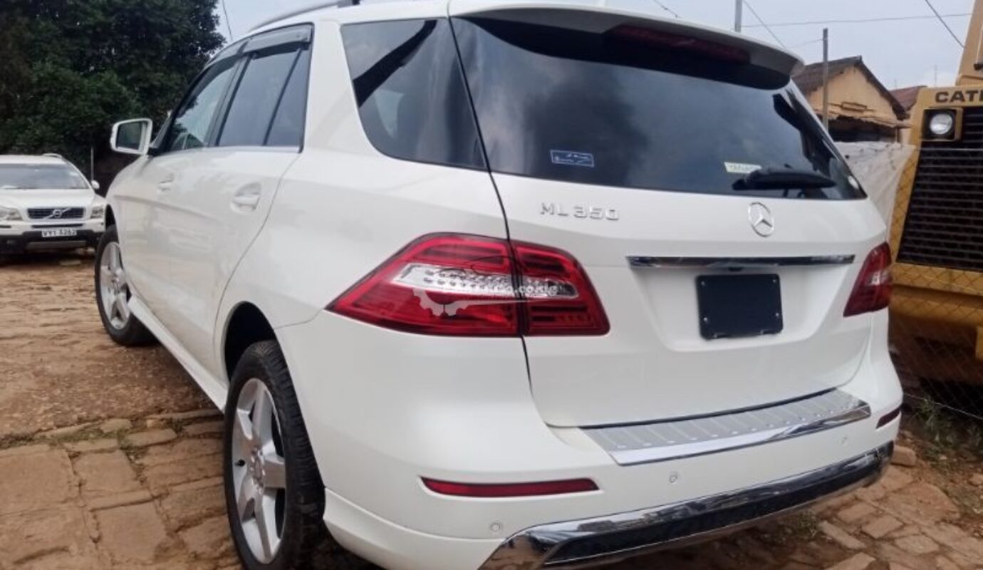 Mercedes-Benz ML350