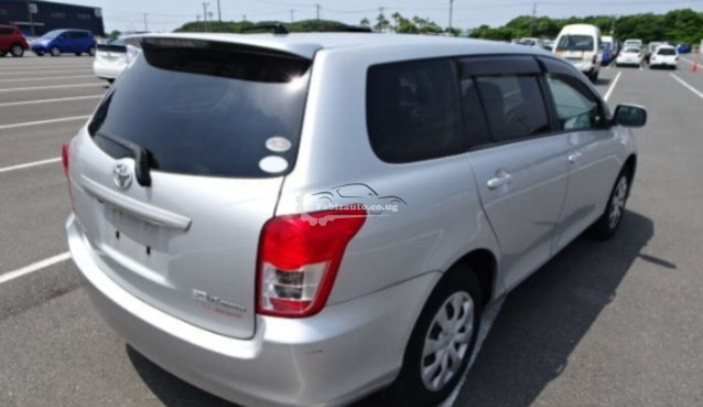 Toyota Fielder