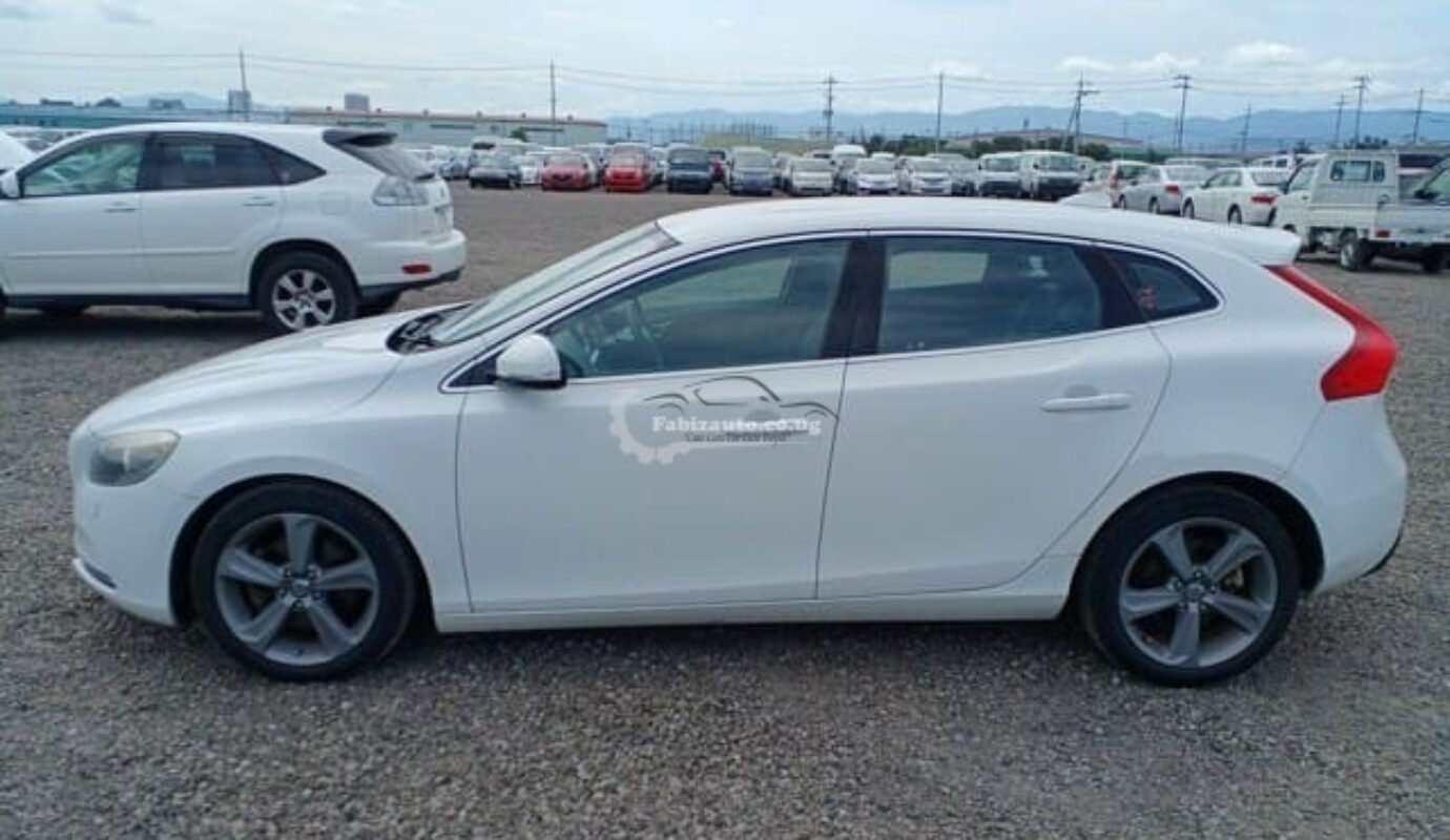 Volvo V40