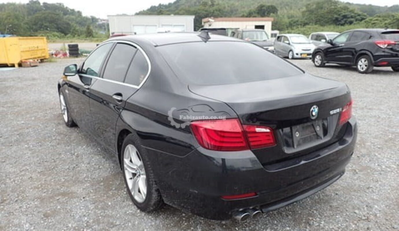 BMW 528i