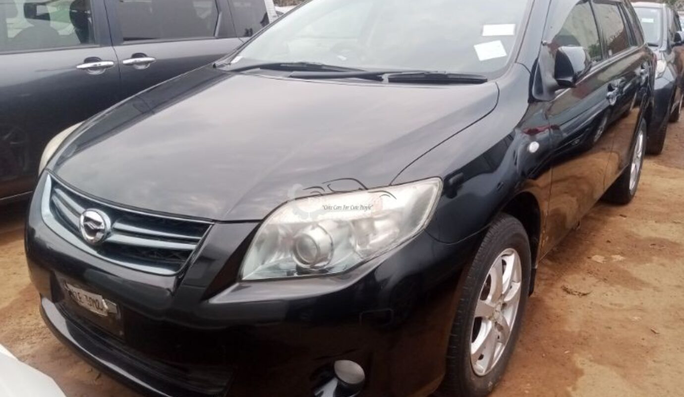 Toyota Fielder