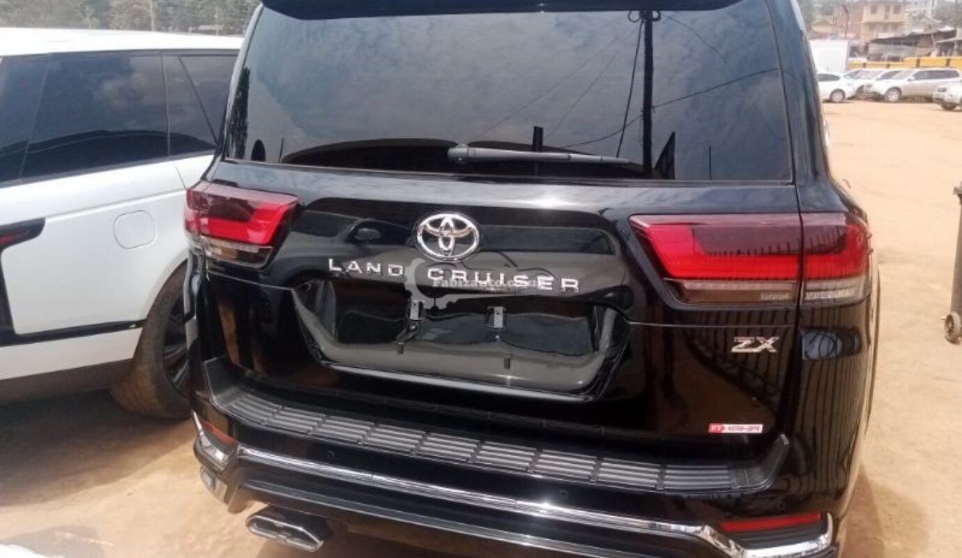 Toyota Landcruiser ZX