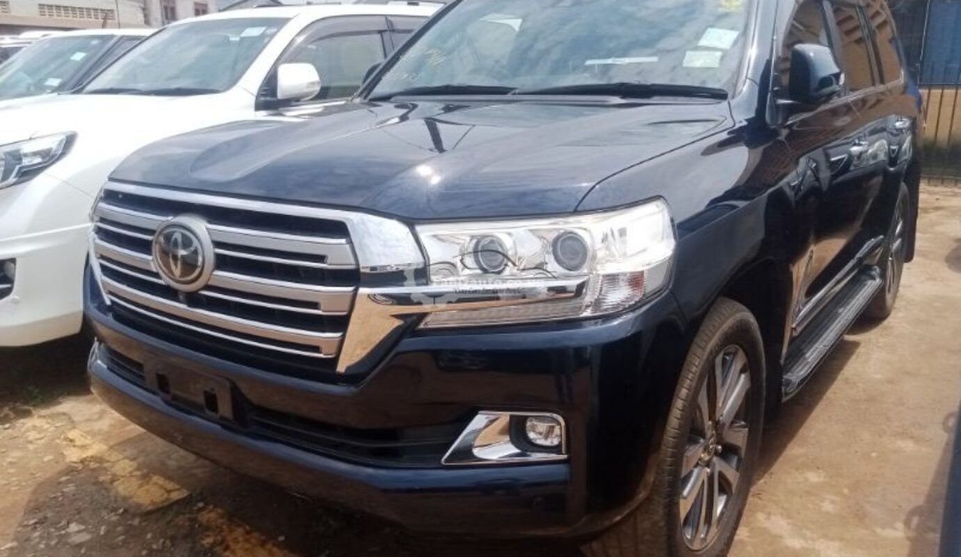 Toyota Landcruiser V8