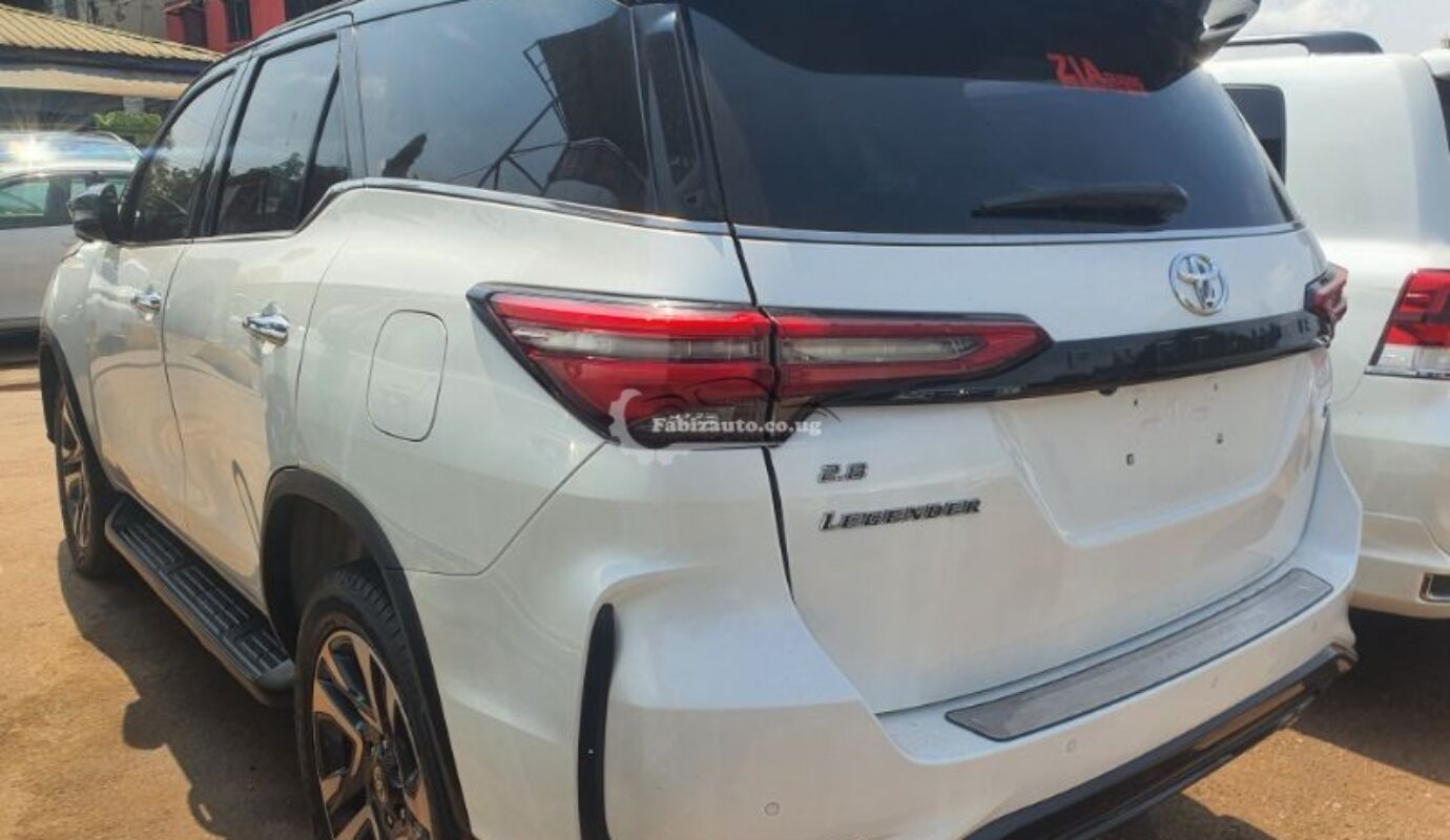 TOYOTA FORTUNER