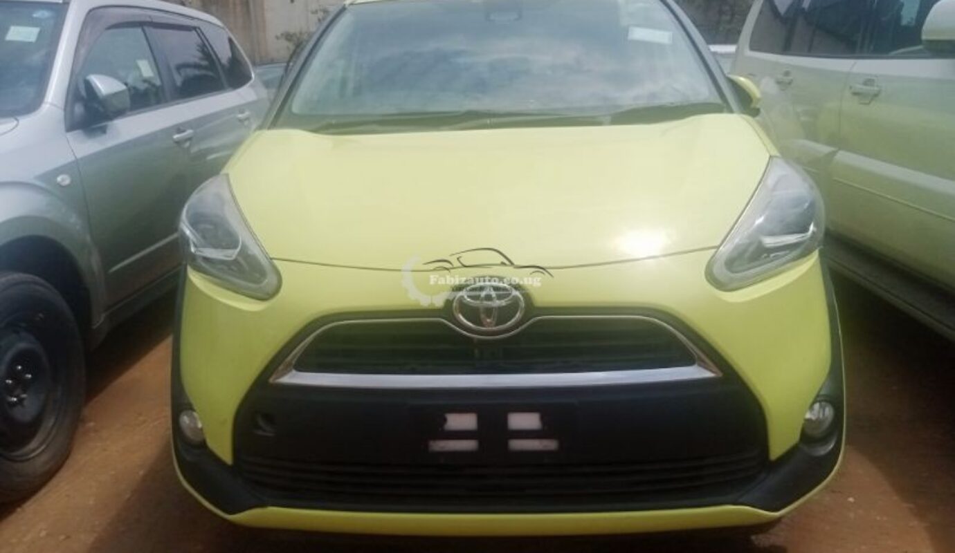 Toyota Sienta Hybrid