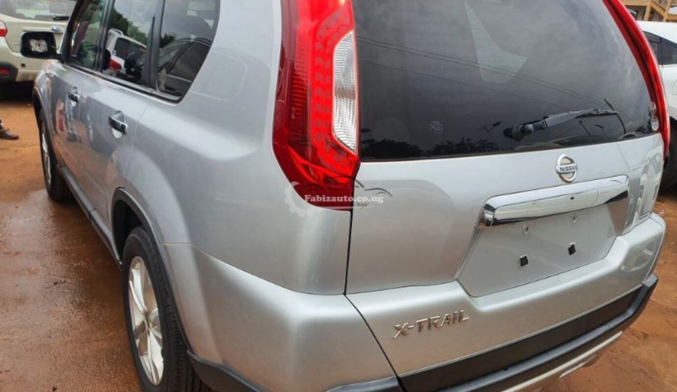 NISSAN X TRAIL