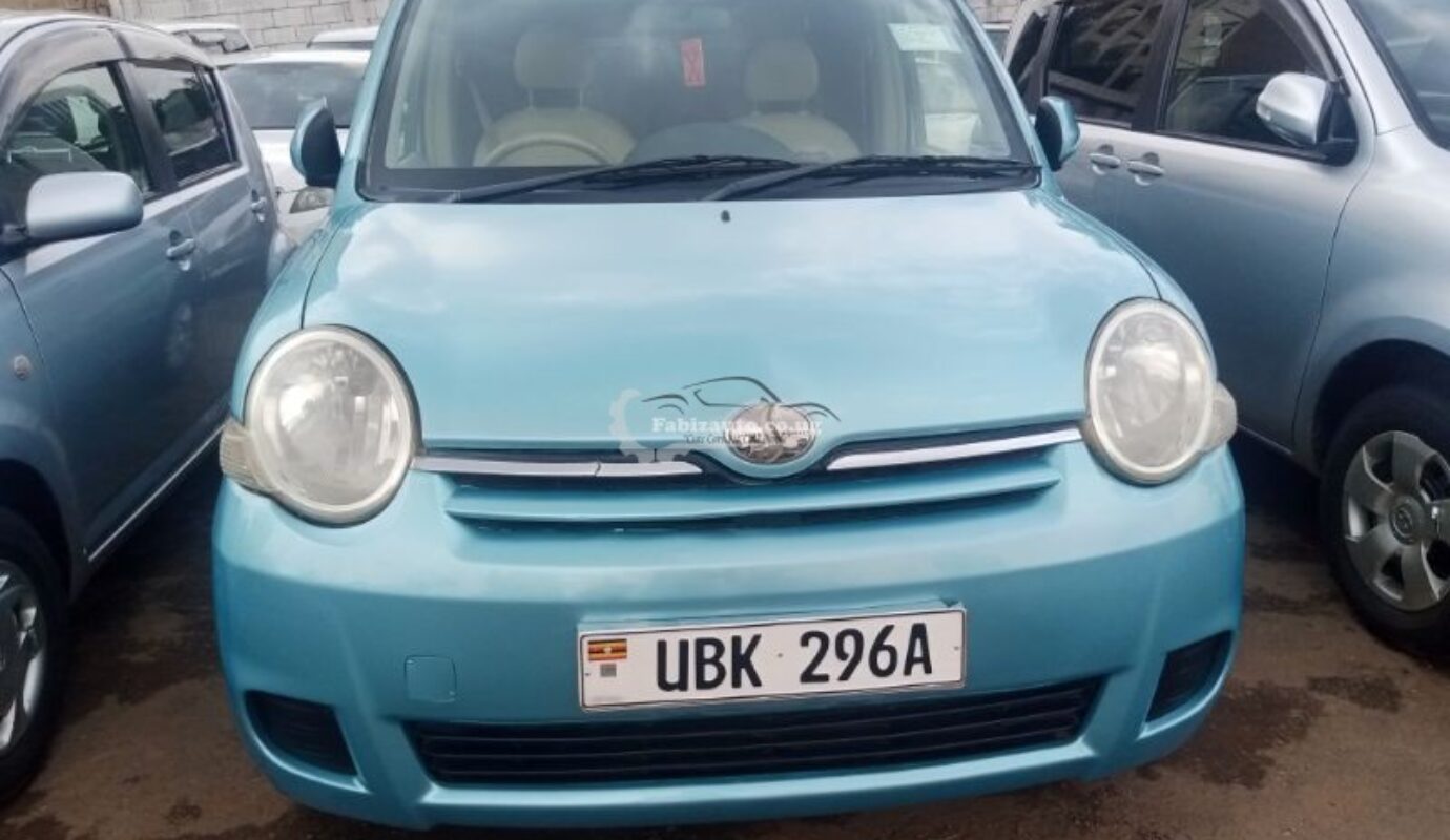 Toyota Sienta