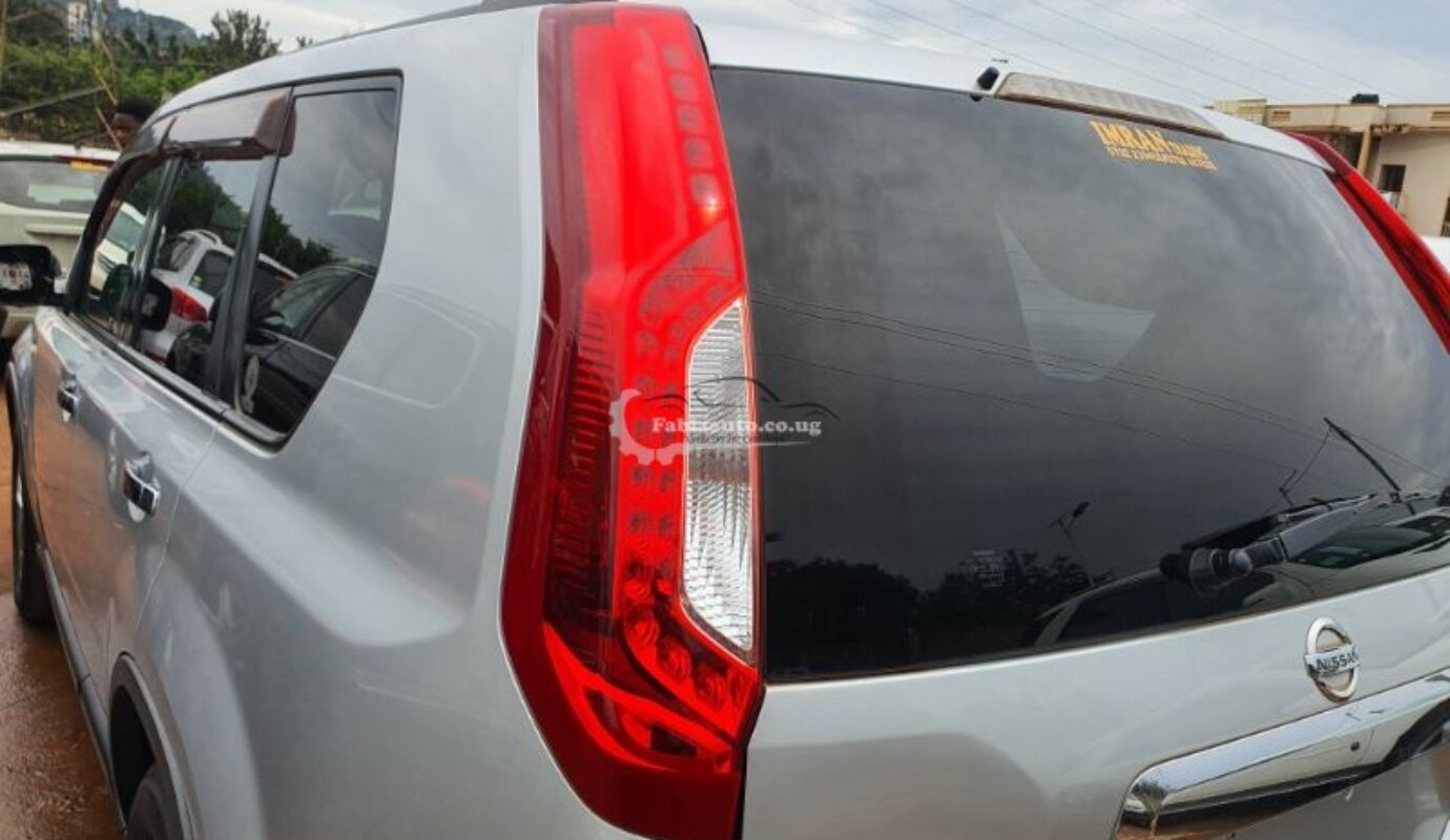 NISSAN X TRAIL