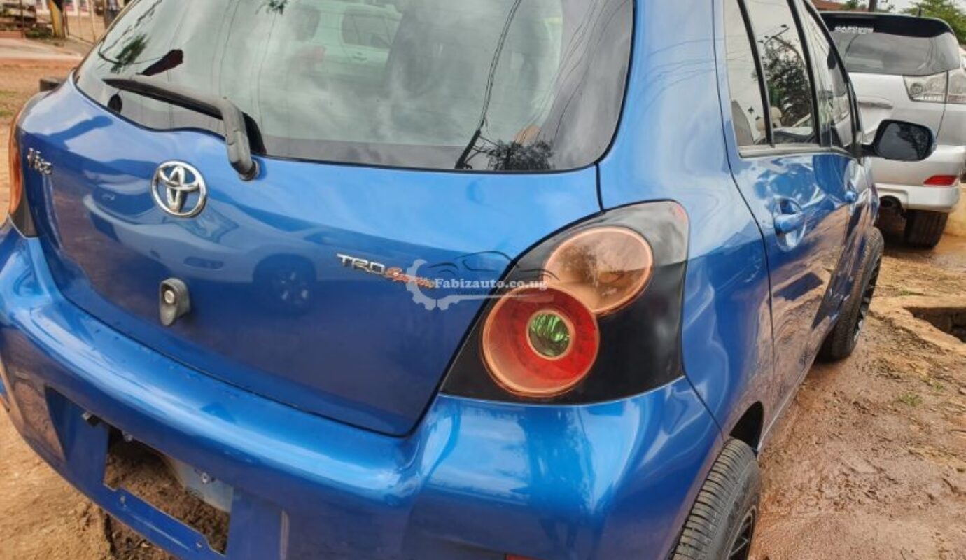 TOYOTA VITZ RS