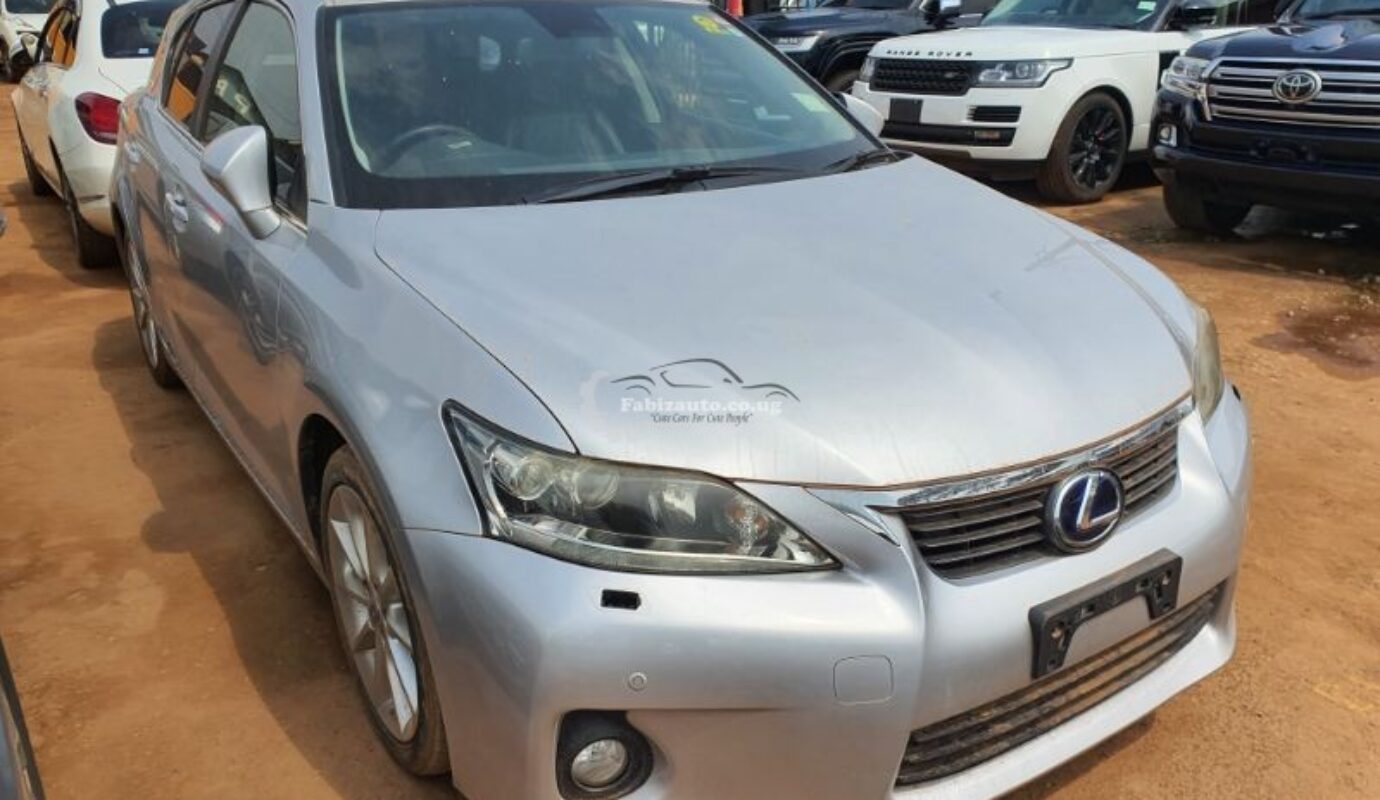 LEXUS CT200H