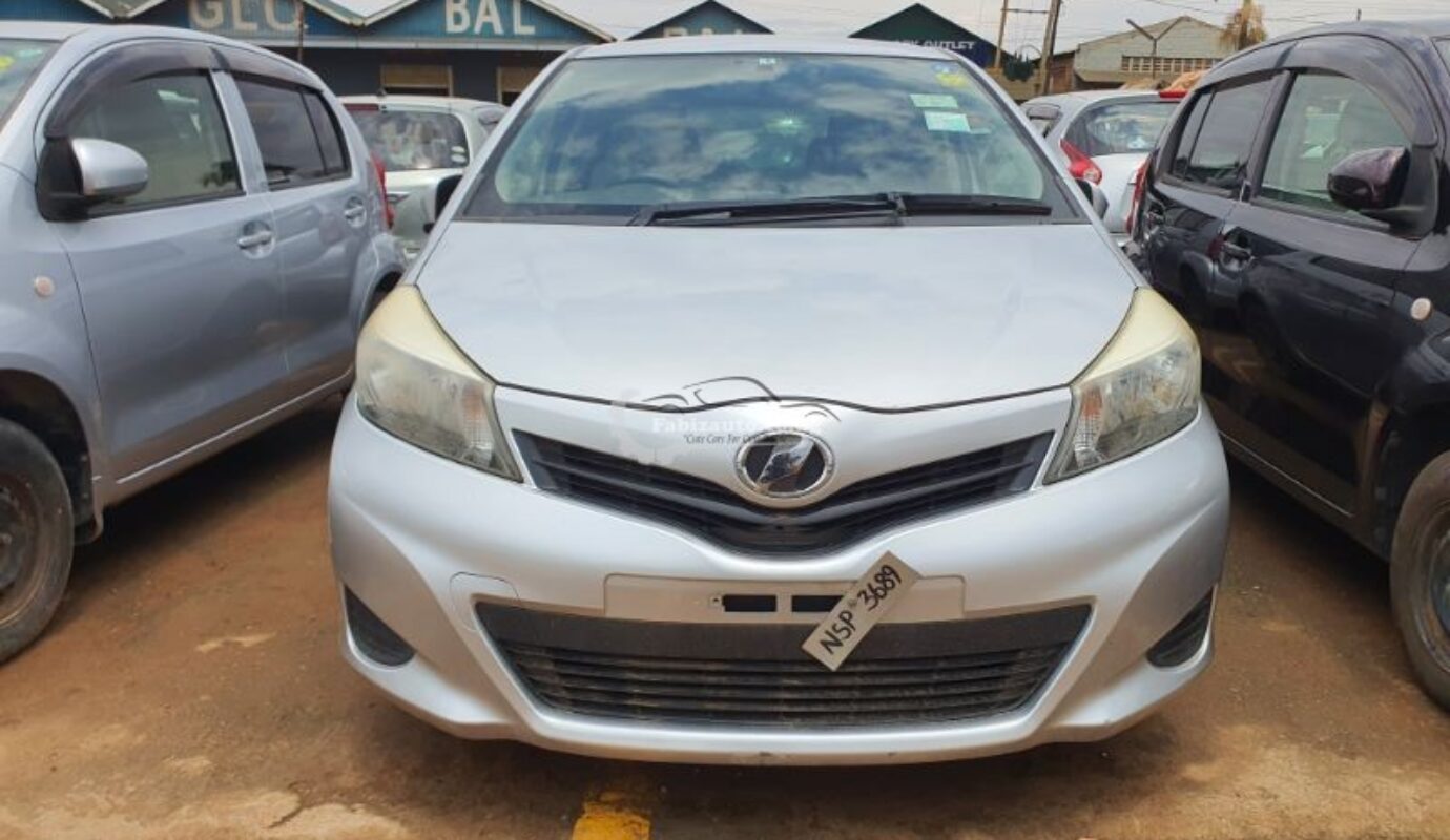 TOYOTA VITZ