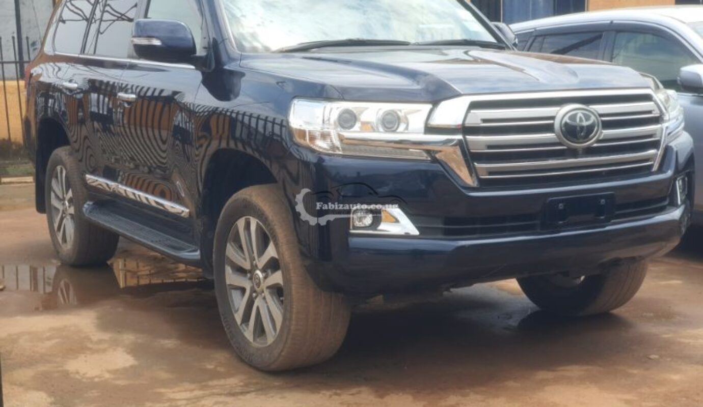 LANDCRUISER V8 ZX