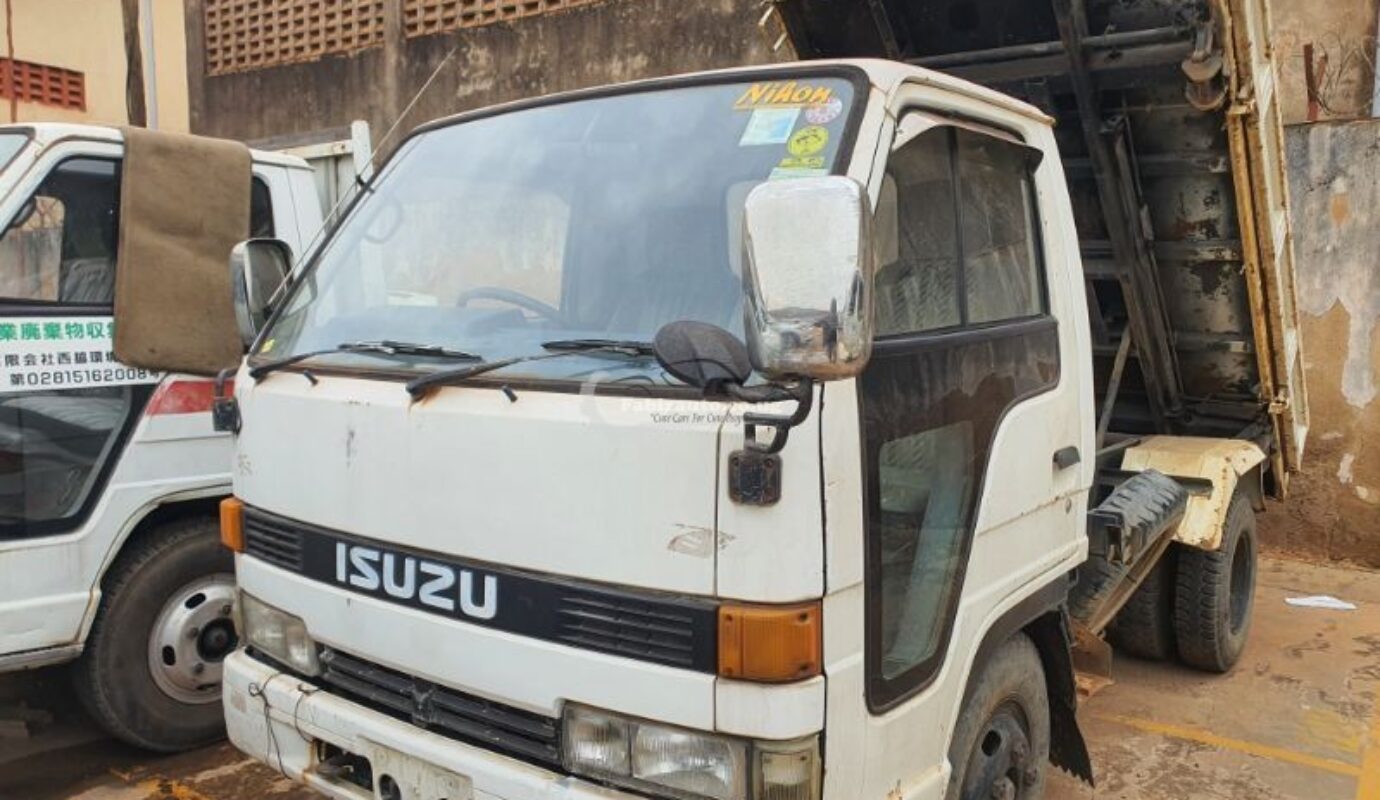 ISUZU ELF TIPPER