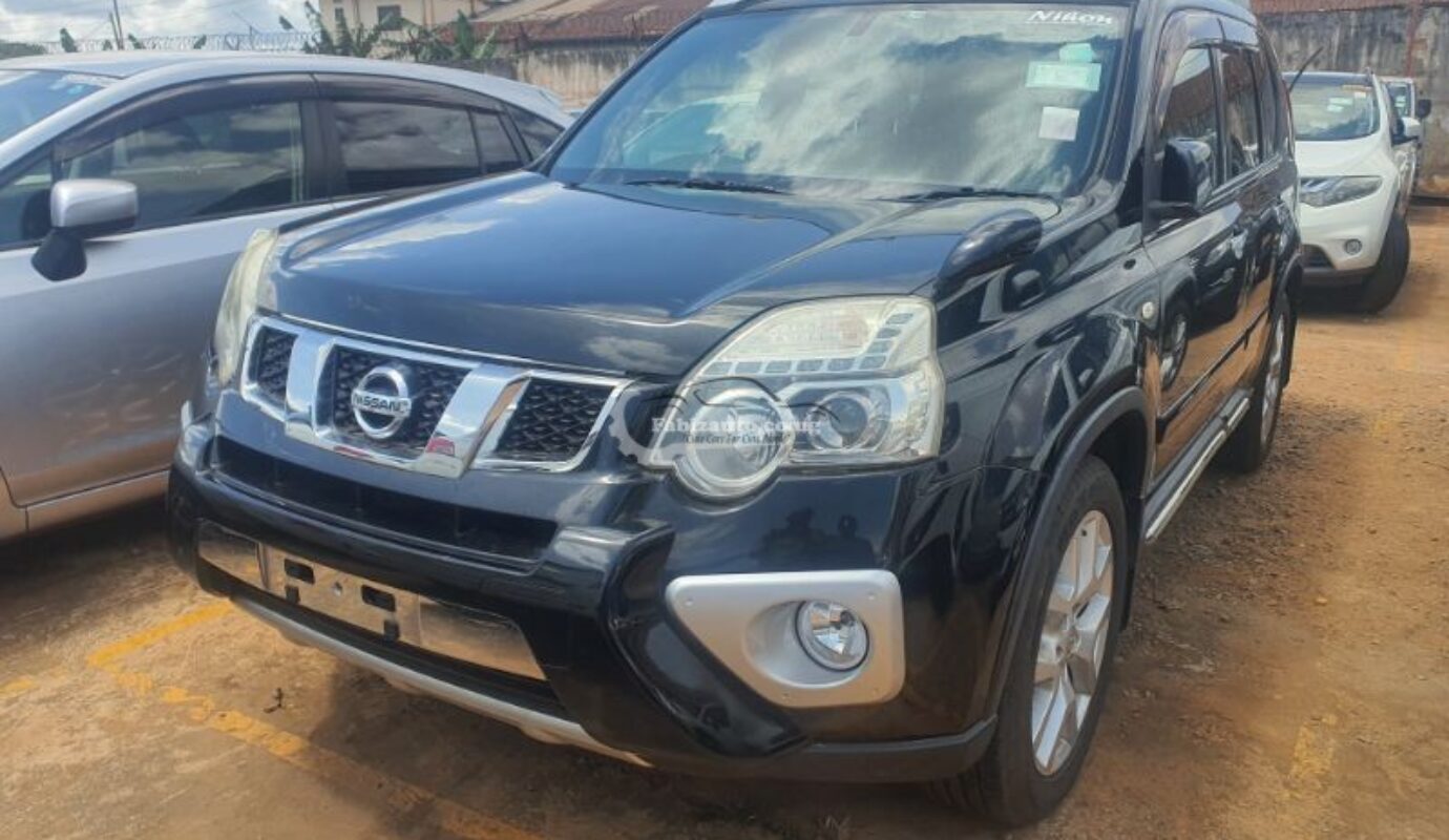 NISSAN X TRAIL