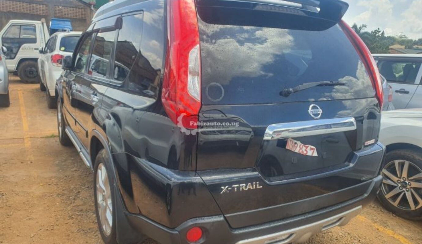 NISSAN X TRAIL