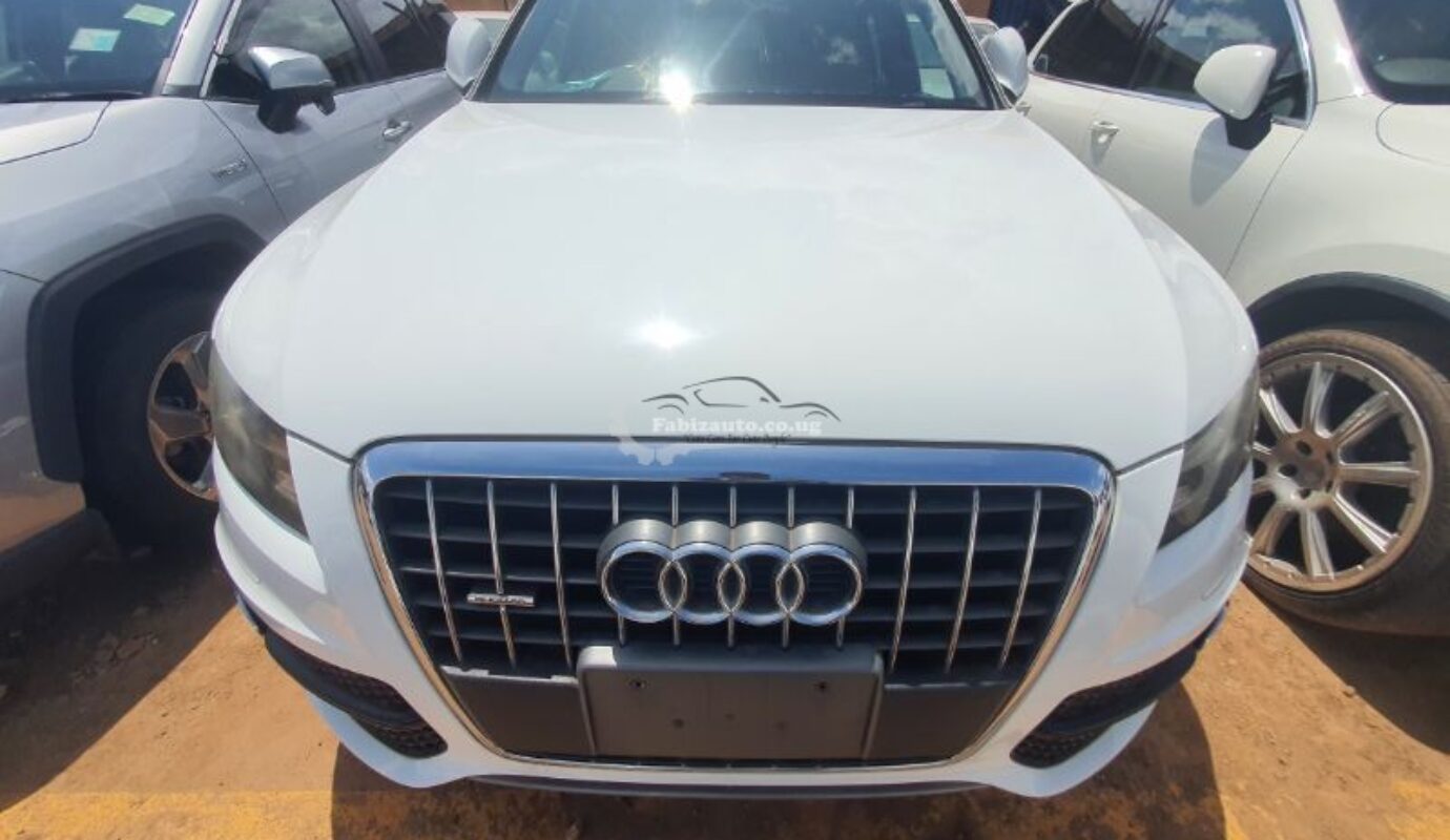 AUDI Q5 S-LINE