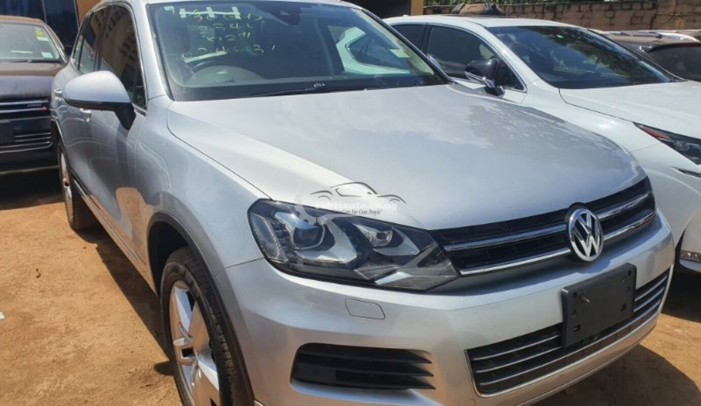 VOLKSWAGEN TOUAREG BLUE MOTION