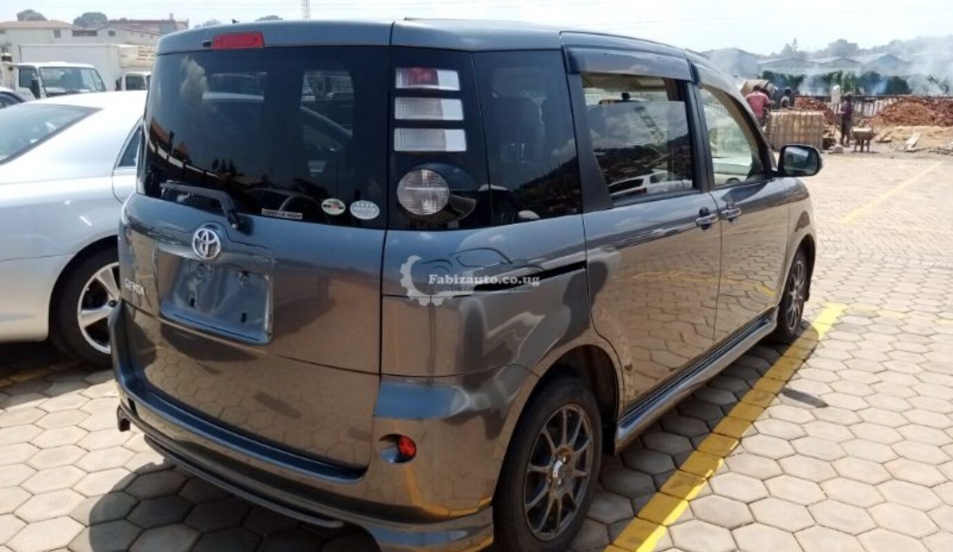 Toyota Sienta