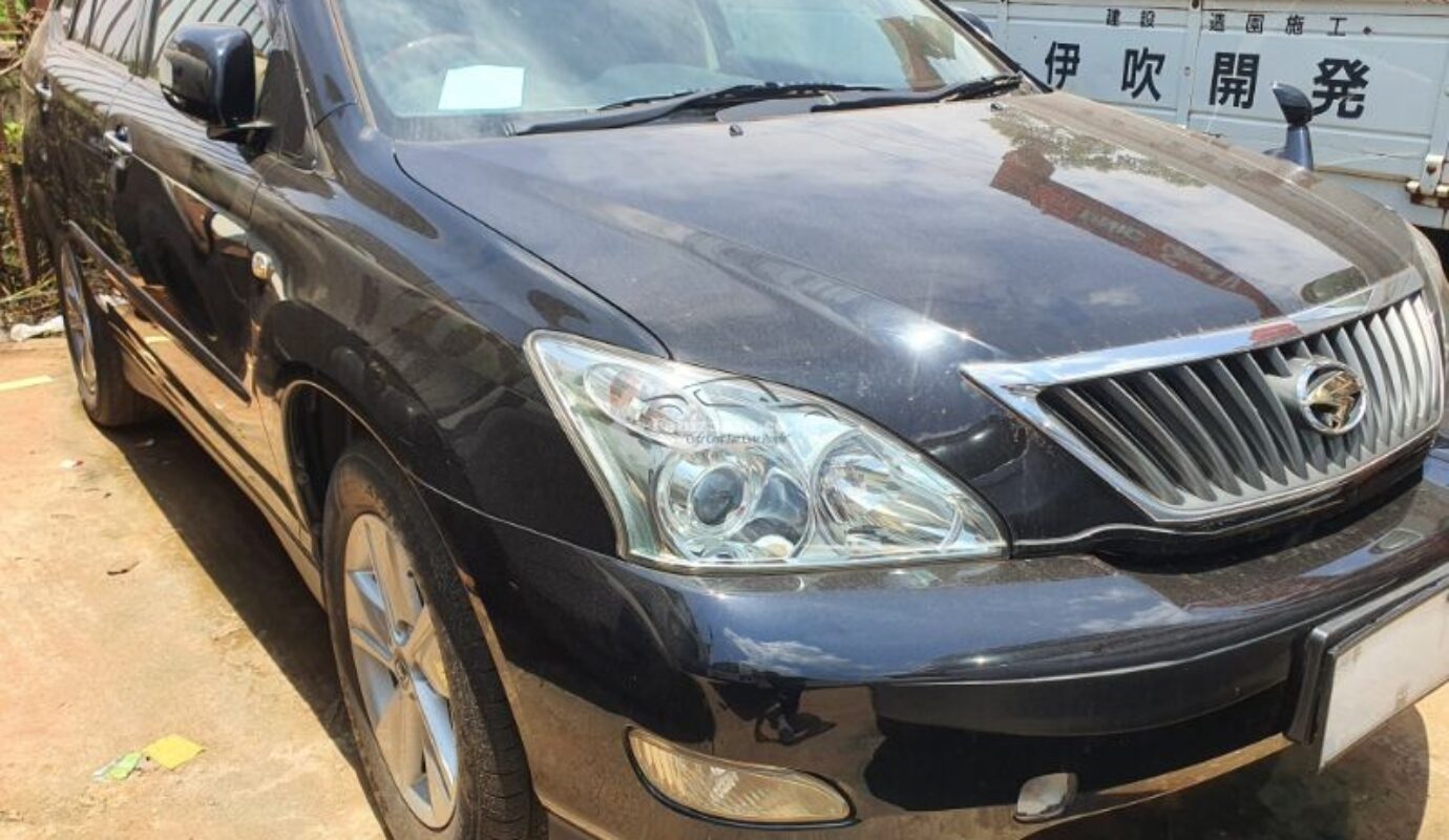 TOYOTA HARRIER