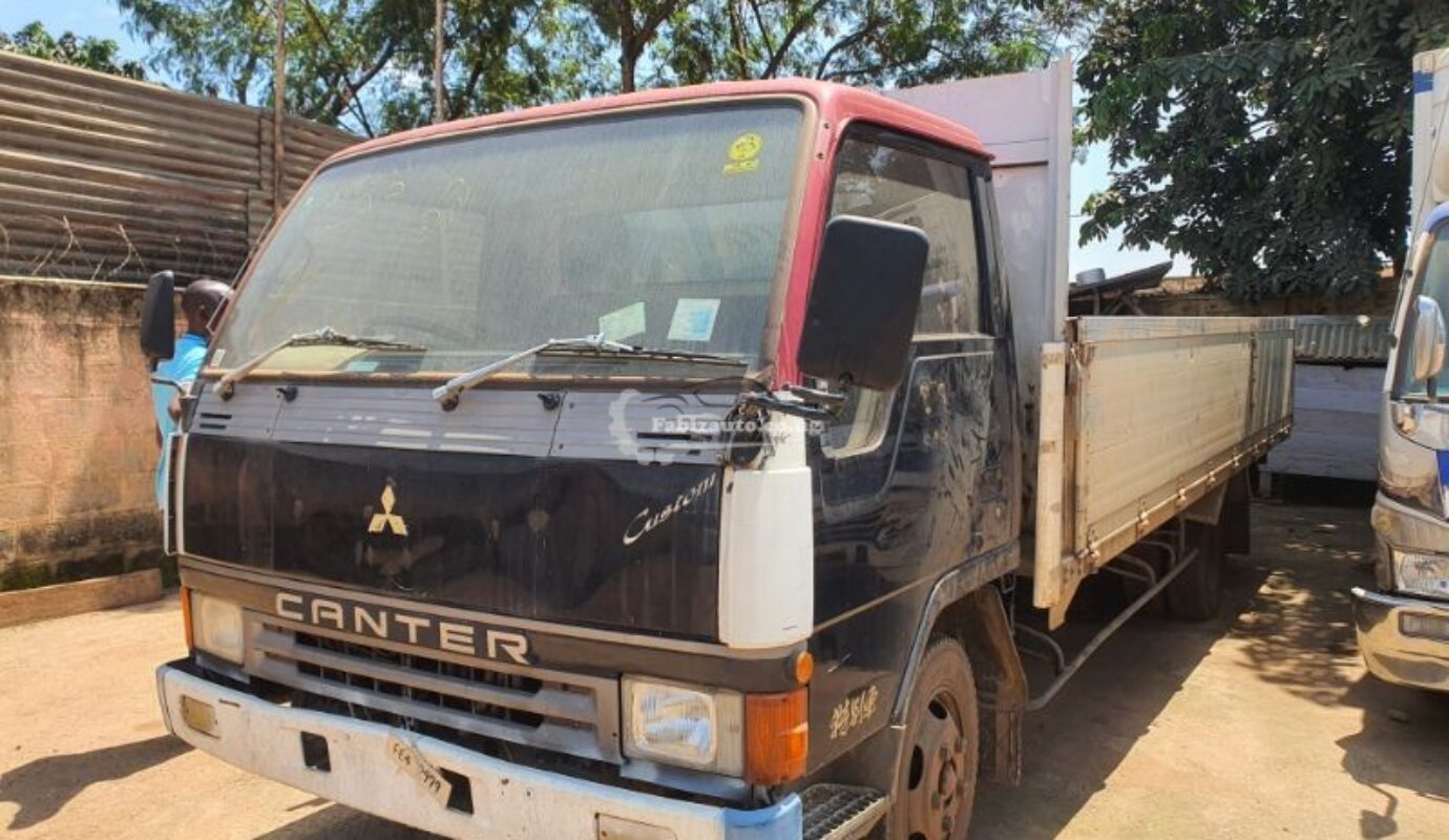 MITSUBISHI CANTER